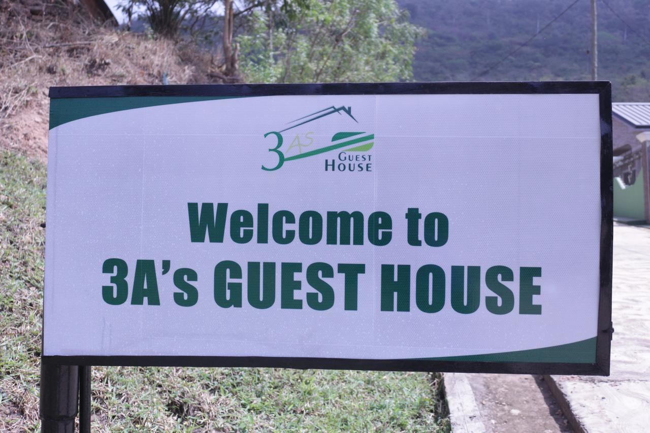 3A's Guest House Akosombo Extérieur photo