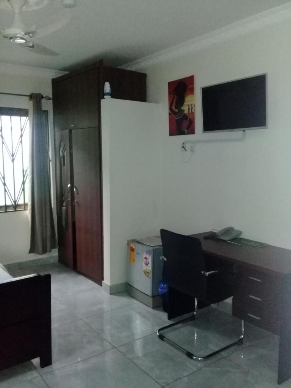3A's Guest House Akosombo Extérieur photo