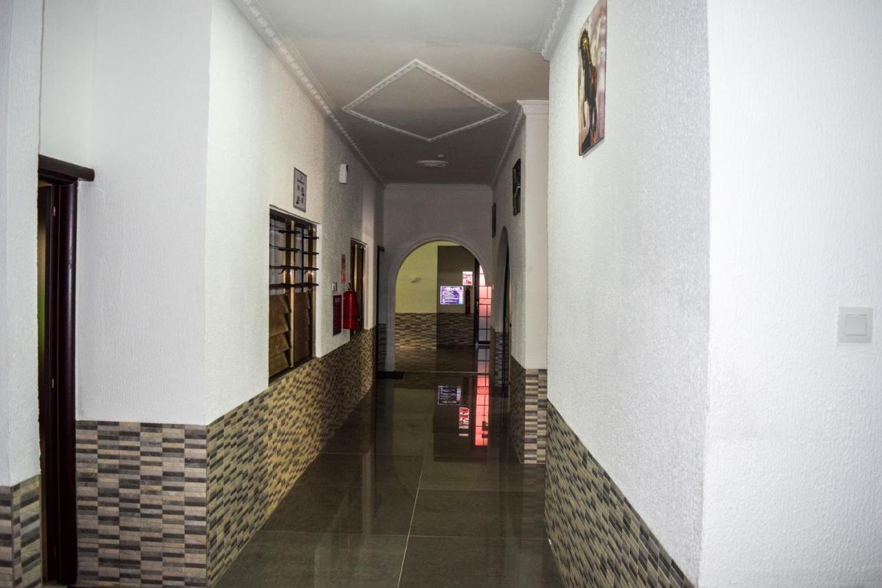 3A's Guest House Akosombo Extérieur photo