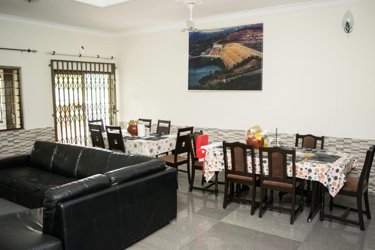 3A's Guest House Akosombo Extérieur photo