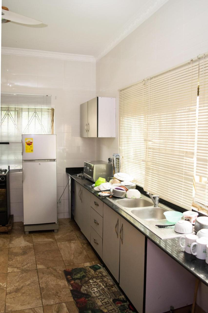 3A's Guest House Akosombo Extérieur photo