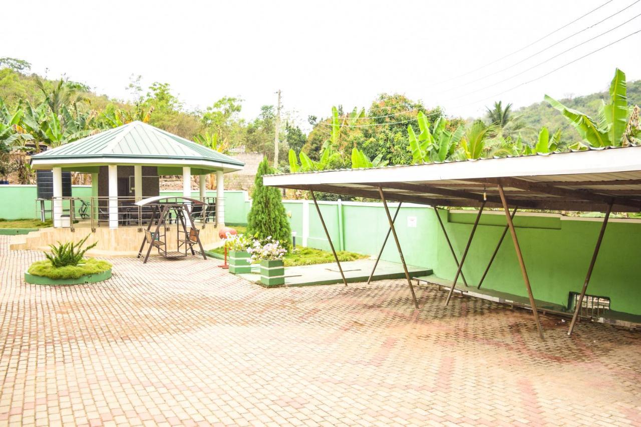 3A's Guest House Akosombo Extérieur photo
