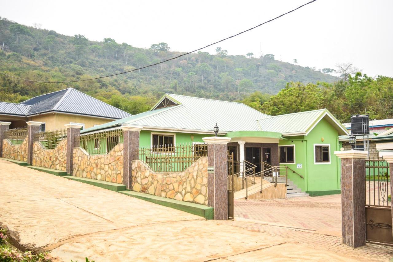 3A's Guest House Akosombo Extérieur photo